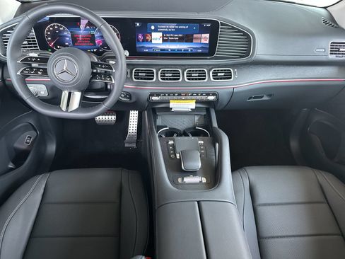 New 2026 Mercedes-Benz GLS 450 4MATIC image 14