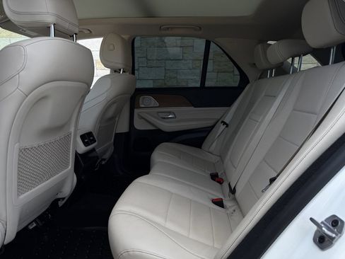 Used 2021 Mercedes-Benz GLE 350 4MATIC w/ AMG Line Exterior image 28