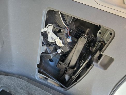 Used 2013 Toyota Sienna XLE image 30