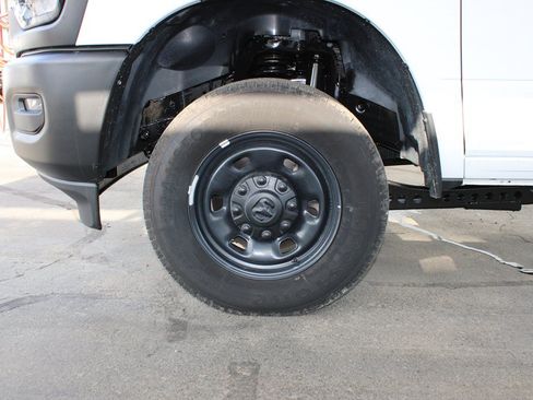 Used 2026 RAM 2500 Tradesman AWD/4WD image 29
