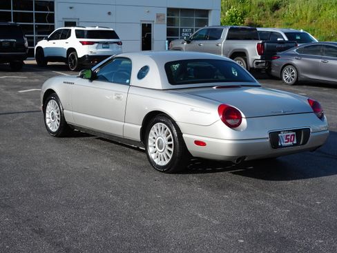 Used 2004 Ford Thunderbird image 5