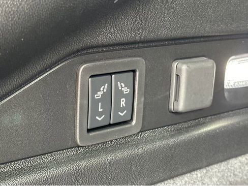 New 2026 Cadillac Lyriq Premium Sport w/ LPO, Floor Liner Package AWD/4WD image 32