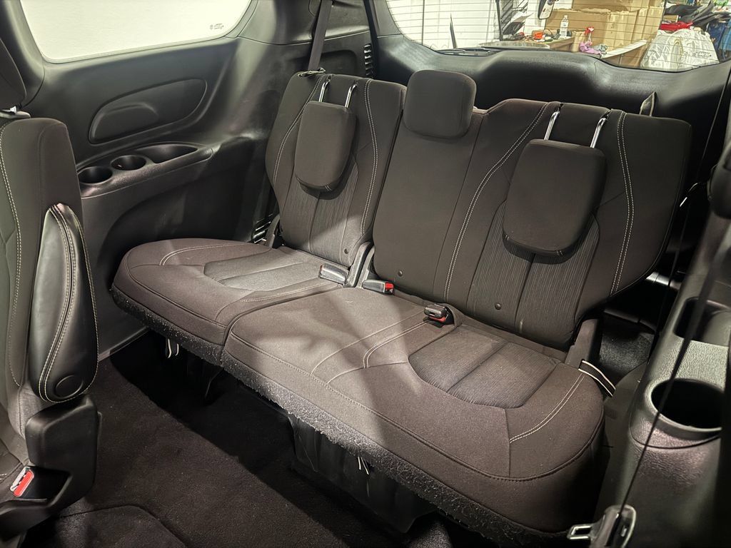 Used 2021 Chrysler Pacifica Touring w/ S Appearance Package FWD image 21