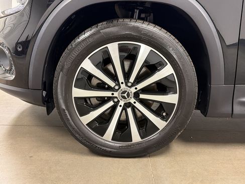 Used 2022 Mercedes-Benz GLB 250 image 11