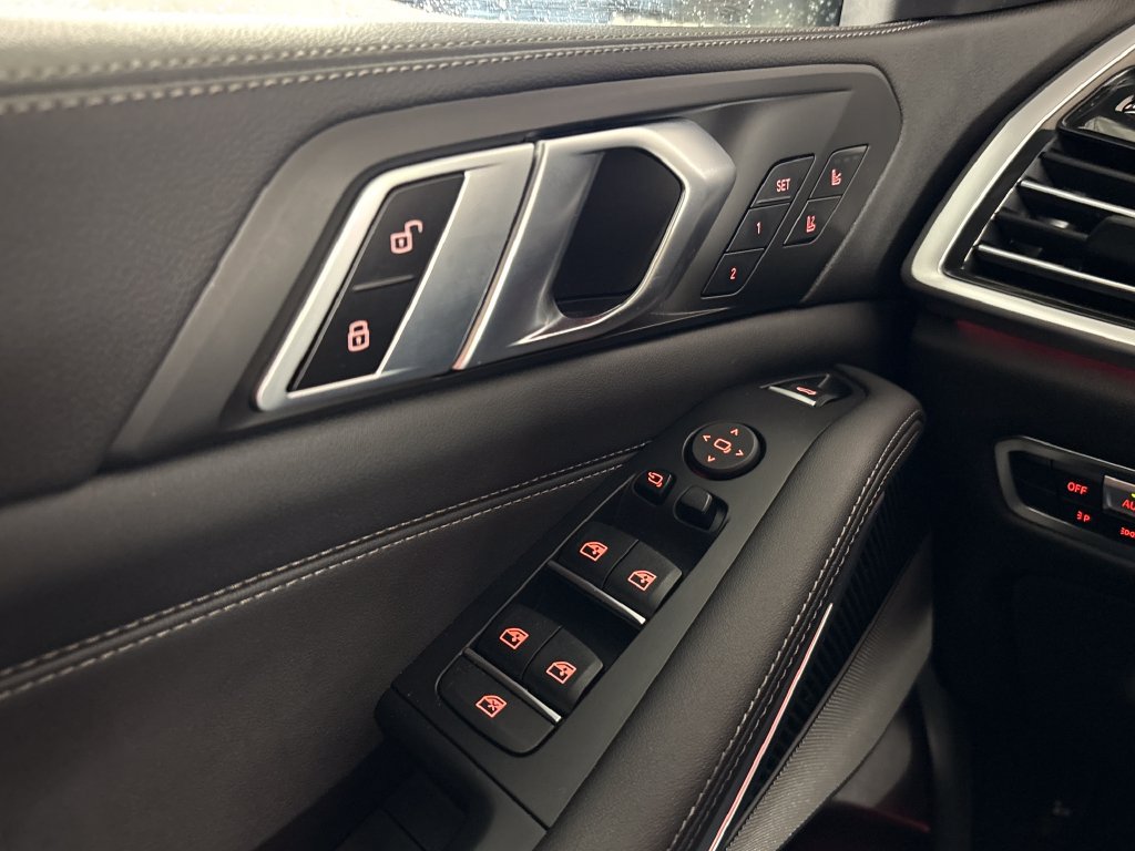 Used 2023 BMW X5 M50i w/ Executive Package AWD/4WD image 39