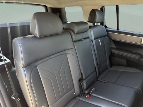 Used 2024 Hyundai Santa Fe SEL image 34