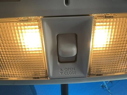 Used 2012 Subaru Forester 2.5X Premium w/ All-Weather Pkg image 12