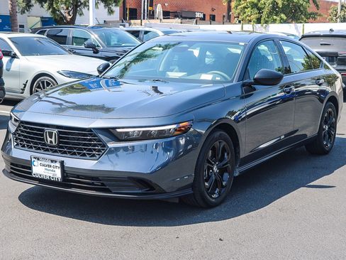 Used 2025 Honda Accord SE image 3