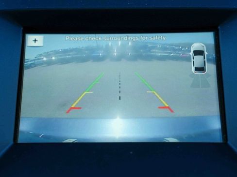 Used 2018 Ford Edge Titanium w/ Equipment Group 301A AWD/4WD image 21