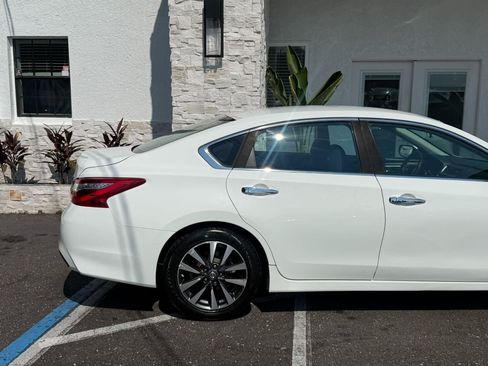 Used 2016 Nissan Altima 2.5 S w/ Power Driver Seat Package FWD image 15