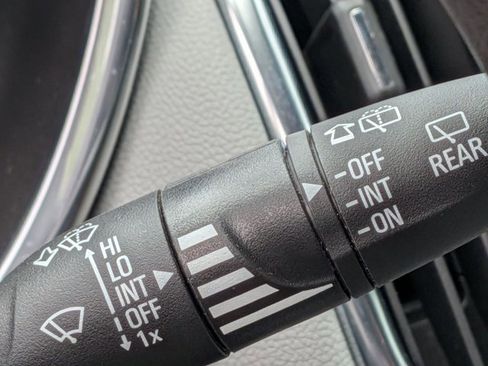 Used 2023 Chevrolet Equinox LS w/ LS Convenience Package AWD/4WD image 15