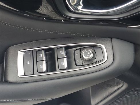 Certified 2025 Subaru Outback Limited image 18