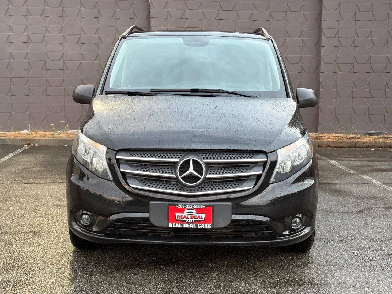 Used 2018 Mercedes-Benz Metris Passenger image 5