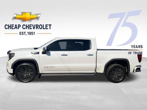 Used 2022 GMC Sierra 1500 Denali Ultimate AWD/4WD image 2