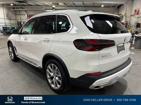 Used 2025 BMW X5 xDrive40i w/ Premium Package AWD/4WD image 6