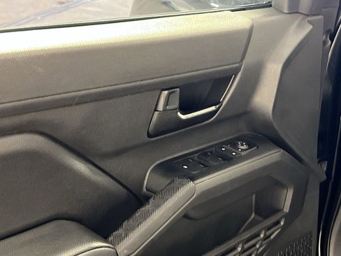 Used 2024 Toyota Tacoma SR5 AWD/4WD image 16