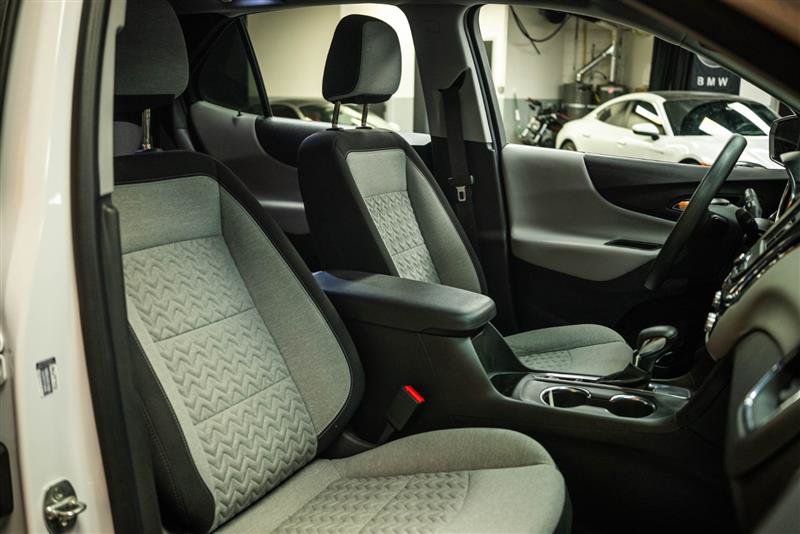 Used 2023 Chevrolet Equinox LS FWD image 14