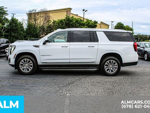 Used 2025 GMC Yukon XL Denali AWD/4WD image 7