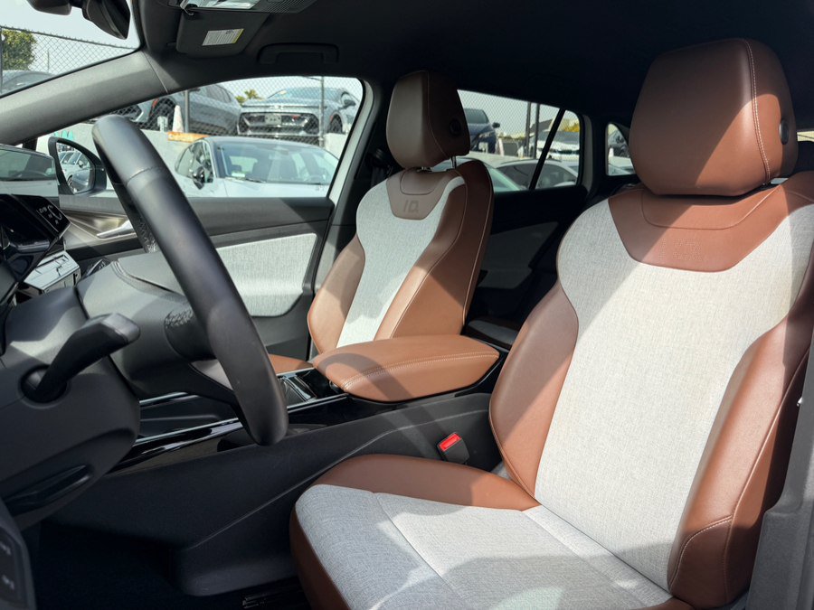Used 2023 Volkswagen ID.4 Pro RWD image 18