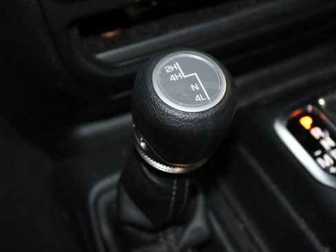 Used 2025 Jeep Wrangler Unlimited Sport AWD/4WD image 26