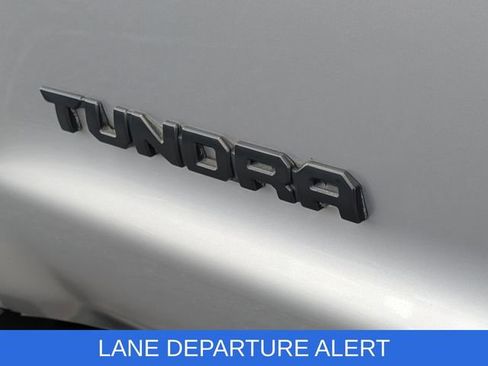 Used 2018 Toyota Tundra SR5 w/ SR5 Upgrade Package image 6