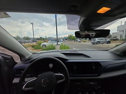 Certified 2023 Volkswagen Taos SE AWD/4WD image 15