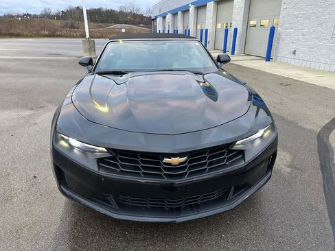 Used 2023 Chevrolet Camaro LT image 10