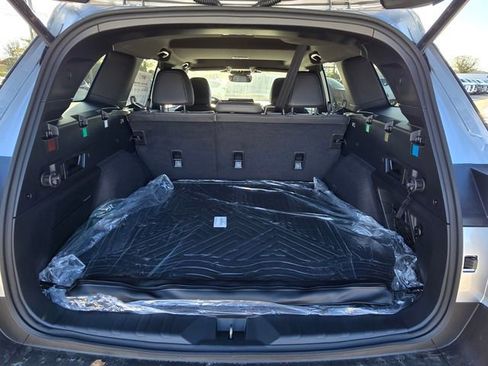 New 2026 Subaru Outback Limited AWD/4WD image 11