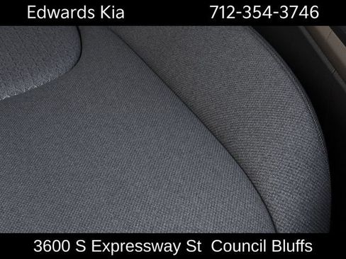 New 2027 Kia Carnival LX FWD image 26