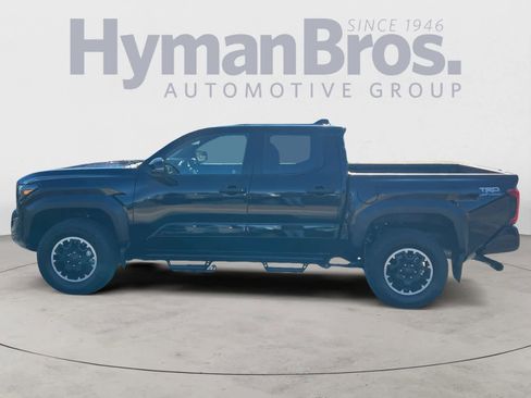 Used 2025 Toyota Tacoma TRD Off-Road w/ TRD Off Road Upgrade Package image 7