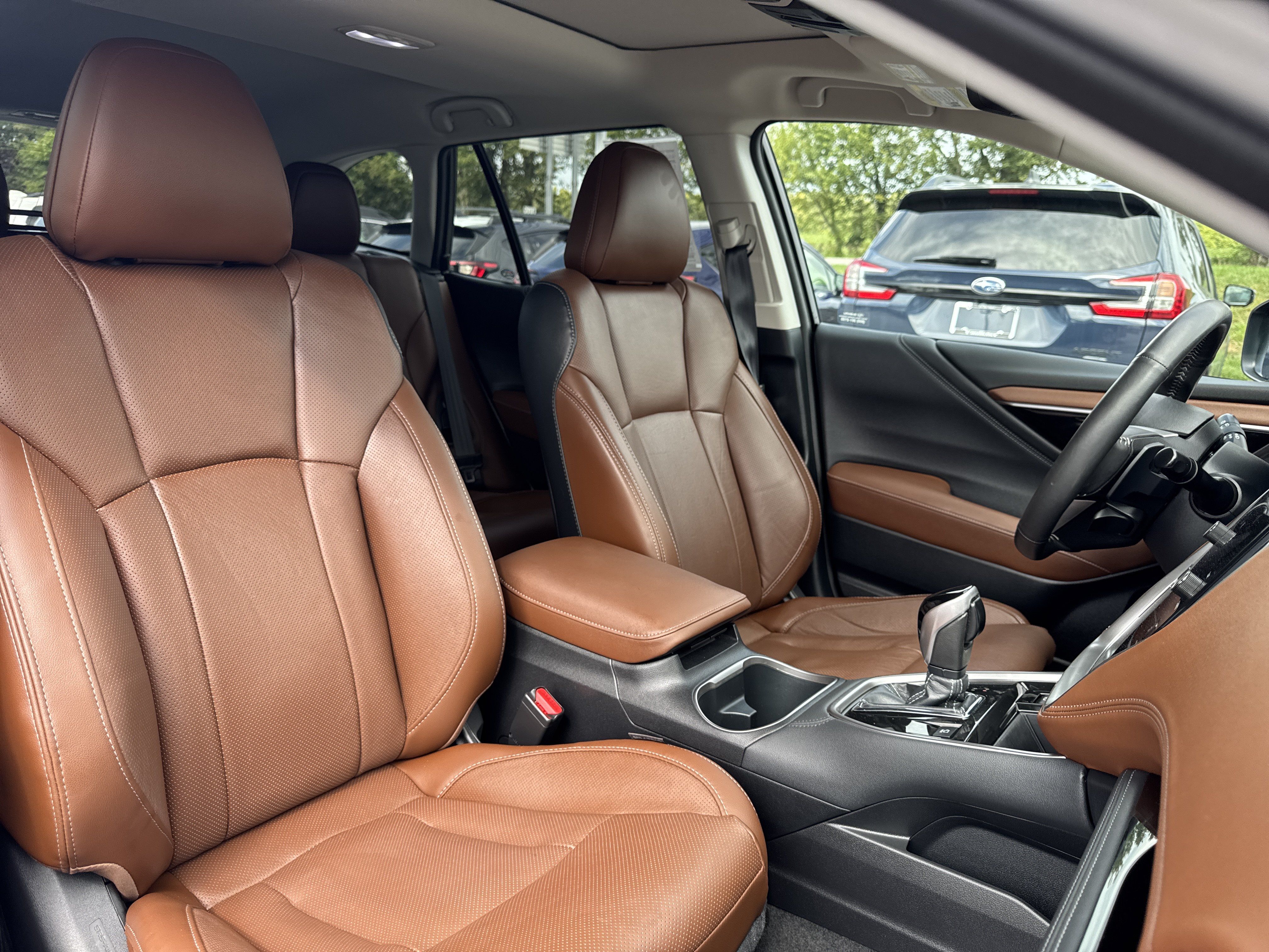 Used 2025 Subaru Outback Touring AWD/4WD image 19