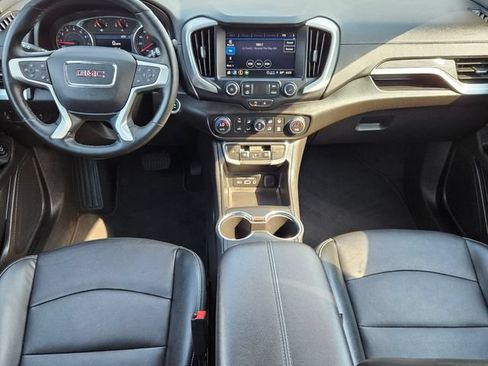 Used 2024 GMC Terrain SLT AWD/4WD image 23