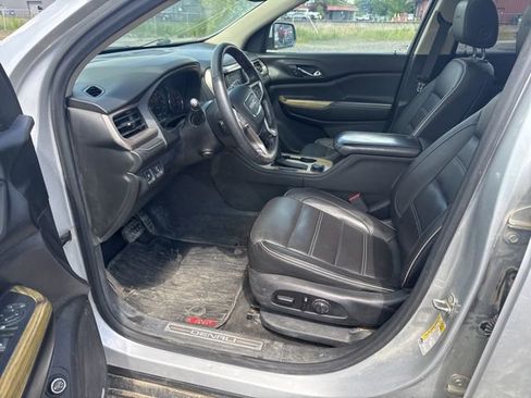 Used 2018 GMC Acadia Denali w/ Technology Package AWD/4WD image 2