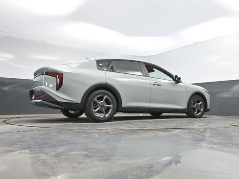 Used 2025 Kia K4 FWD image 46