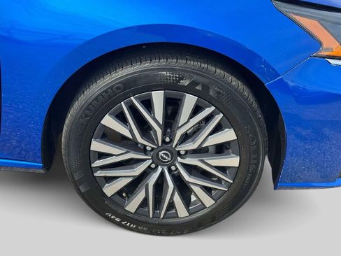 Used 2025 Nissan Altima 2.5 SV FWD image 8