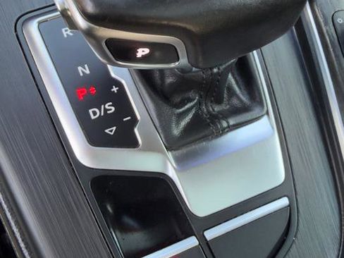 Used 2017 Audi A4 2.0T Premium w/ Convenience Package image 28