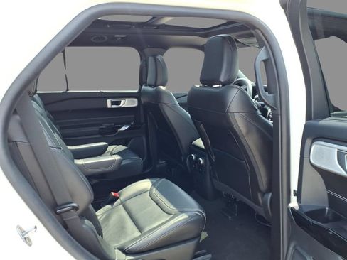 Used 2023 Ford Explorer ST w/ Equipment Group 401A AWD/4WD image 11