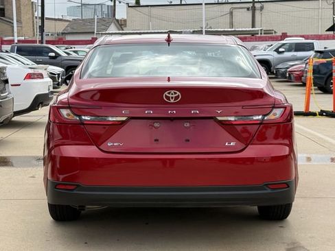 Used 2026 Toyota Camry LE FWD image 5