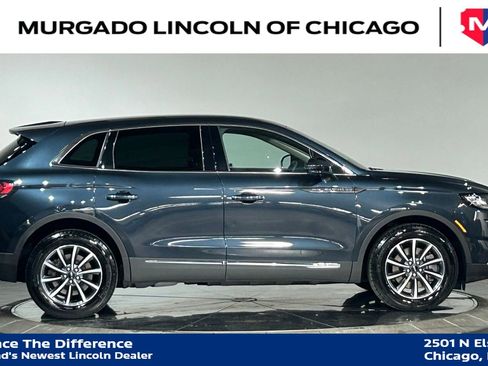 Used 2022 Lincoln Nautilus AWD image 9