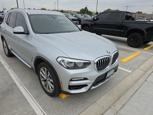Used 2019 BMW X3 xDrive30i w/ Driving Assistance Package AWD/4WD image 3