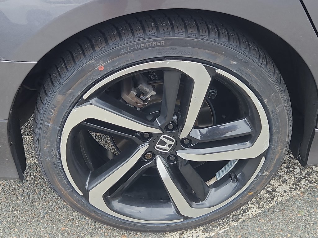 Used 2018 Honda Accord Sport image 7