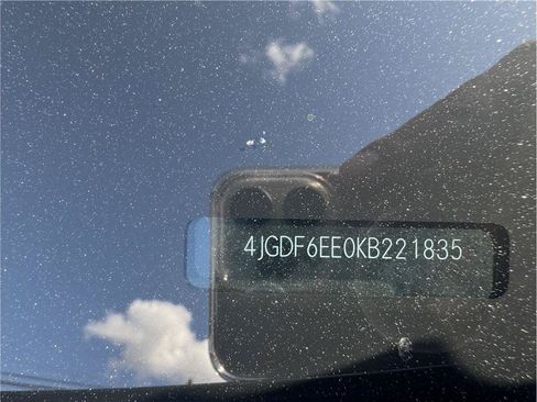 Used 2019 Mercedes-Benz GLS 450 4MATIC image 9