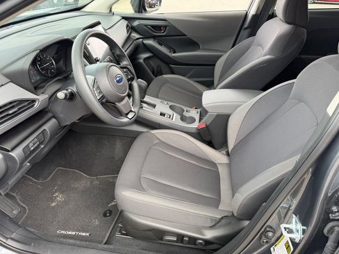 Used 2025 Subaru Crosstrek 2.5i Premium AWD/4WD image 22
