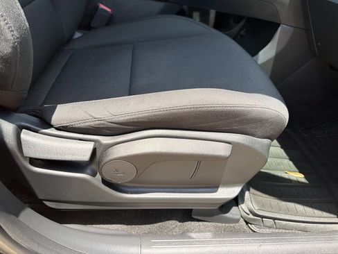 Used 2024 Hyundai Santa Fe SE FWD image 15