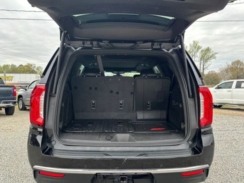 Used 2022 GMC Yukon SLT w/ SLT Premium Package AWD/4WD image 13