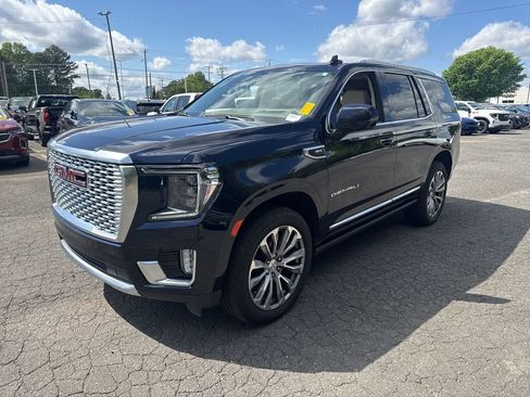 Certified 2021 GMC Yukon Denali w/ Denali Premium Package AWD/4WD image 3