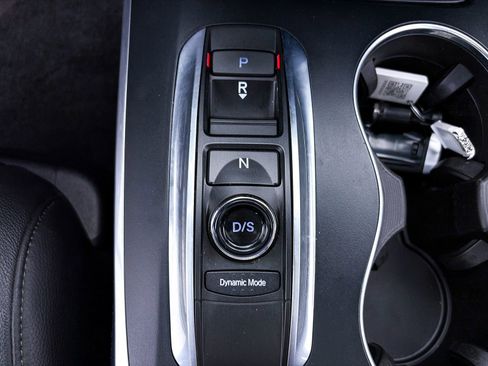 Used 2018 Acura MDX FWD image 18
