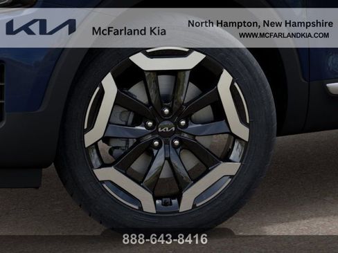 New 2025 Kia Telluride S image 10