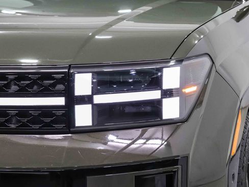 Used 2024 Hyundai Santa Fe Calligraphy AWD/4WD image 7