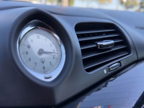 Used 2014 Maserati GranTurismo Sport image 29